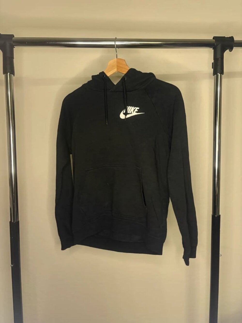 Nike Sportswear Black Pullover Hoodie Womens XS Futura Logo Raglan Fleece